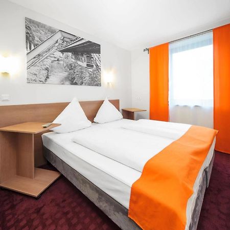 Mcdreams Hotel Wuppertal City Екстериор снимка