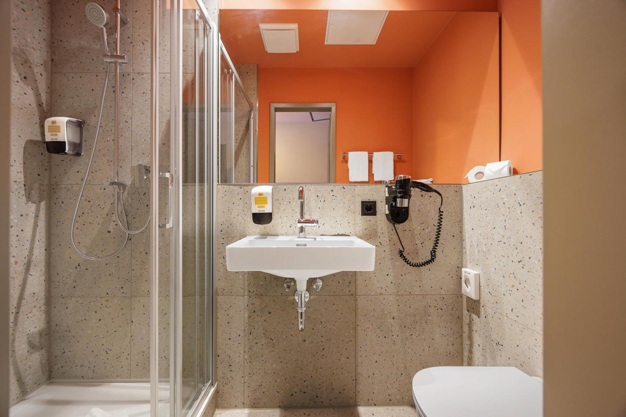 Mcdreams Hotel Wuppertal City Екстериор снимка