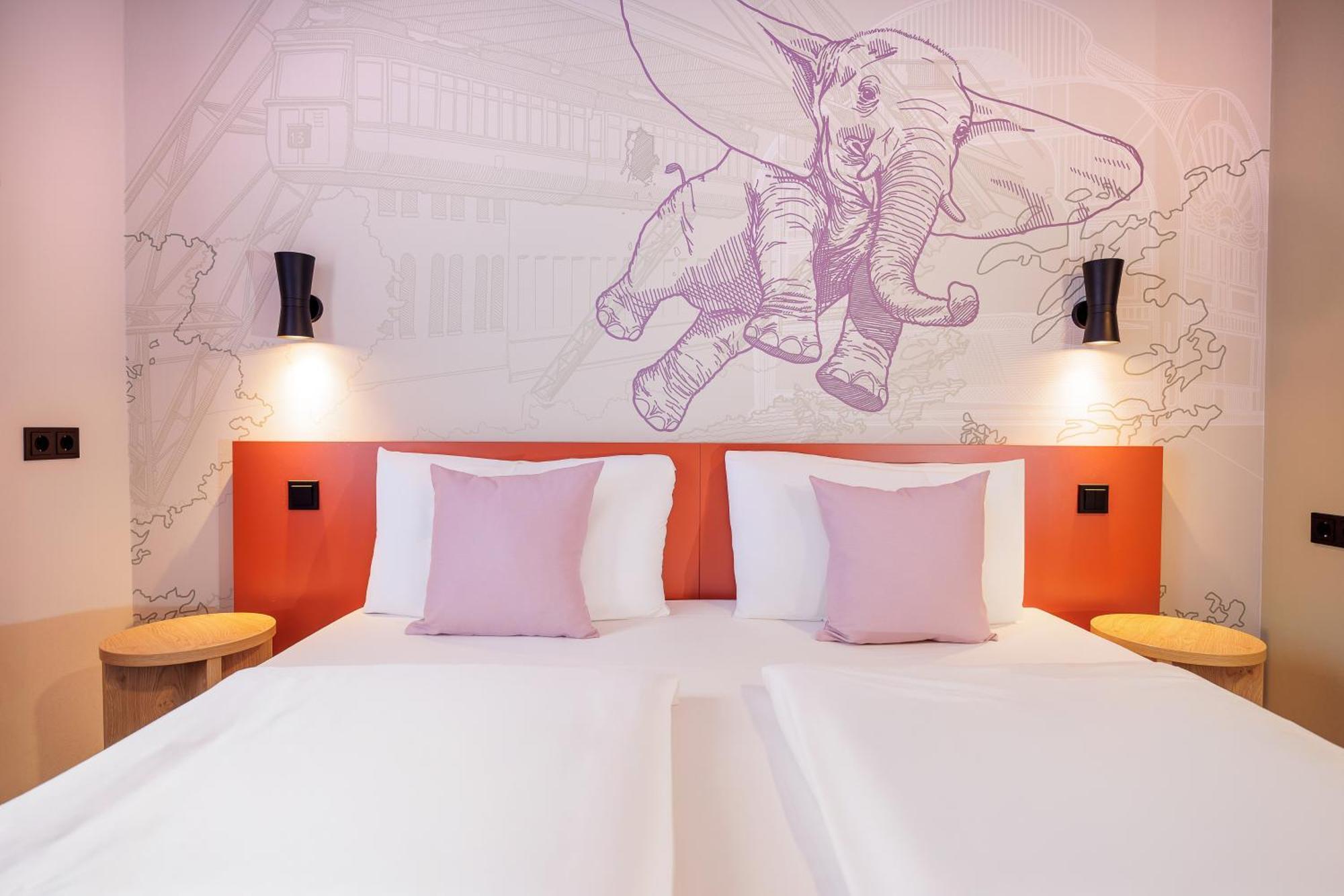 Mcdreams Hotel Wuppertal City Екстериор снимка