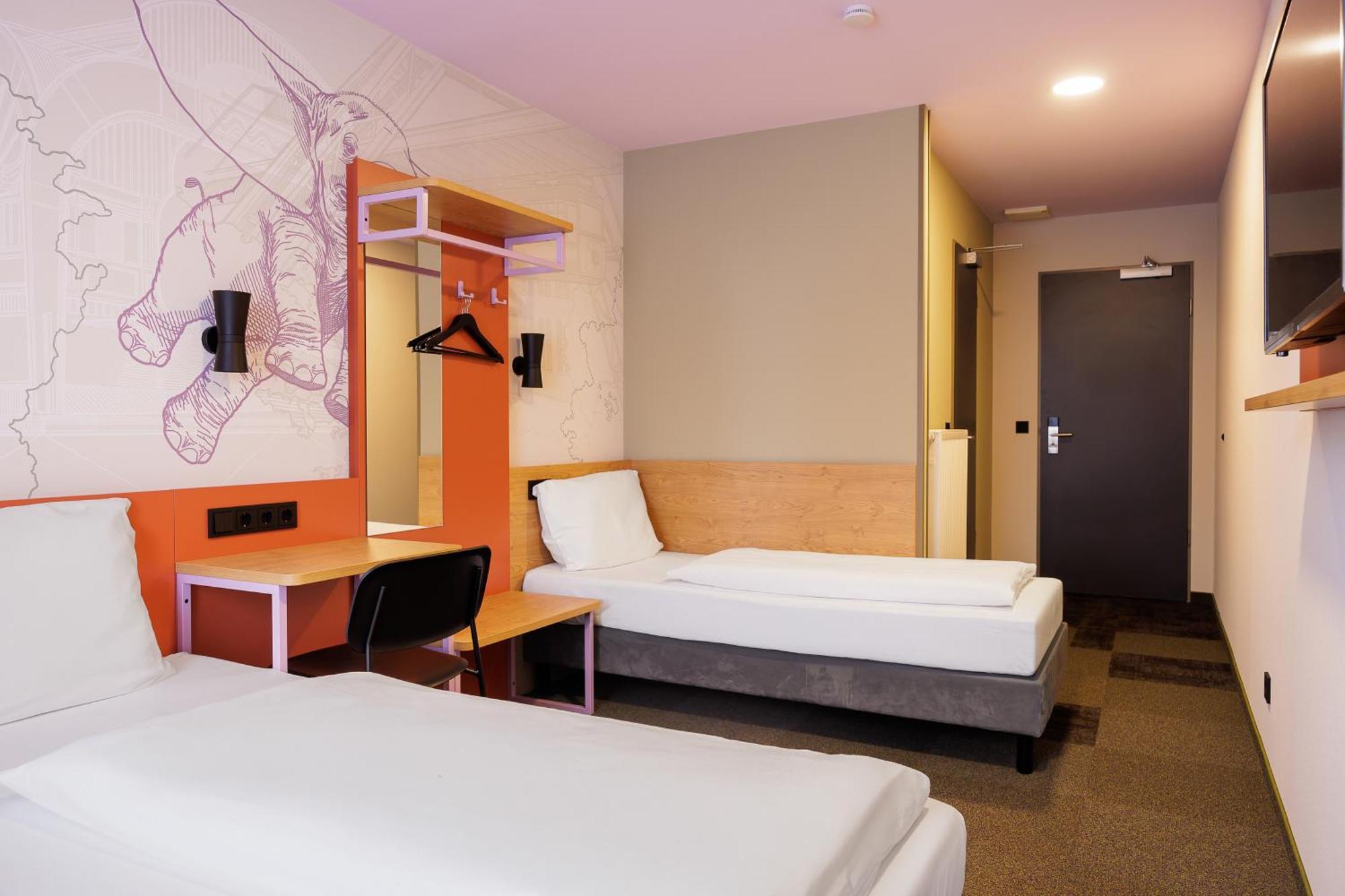 Mcdreams Hotel Wuppertal City Екстериор снимка