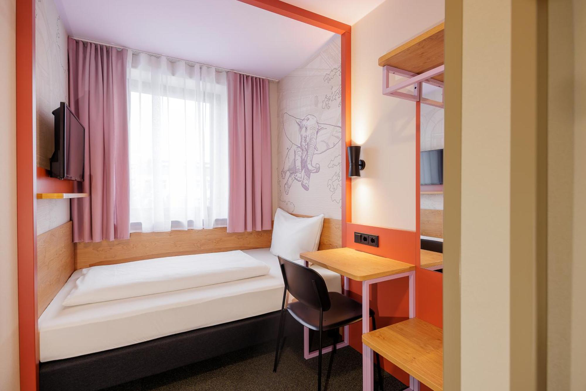 Mcdreams Hotel Wuppertal City Екстериор снимка