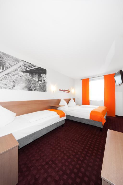 Mcdreams Hotel Wuppertal City Стая снимка